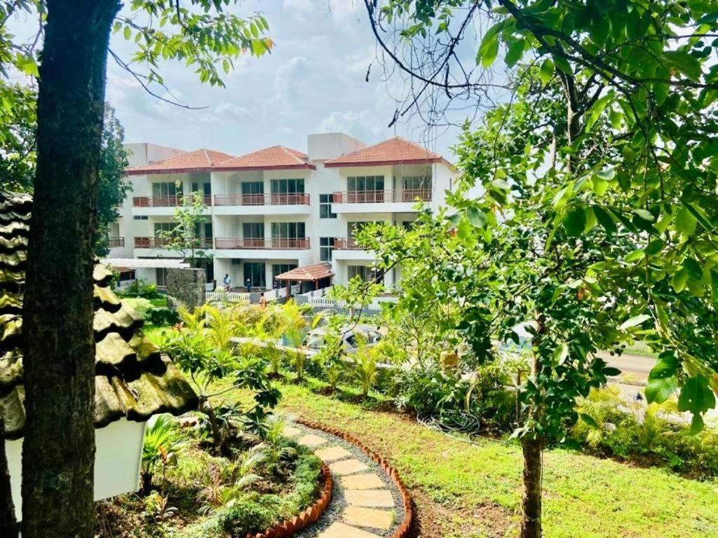 La Mira Casa Karjat Exterior foto