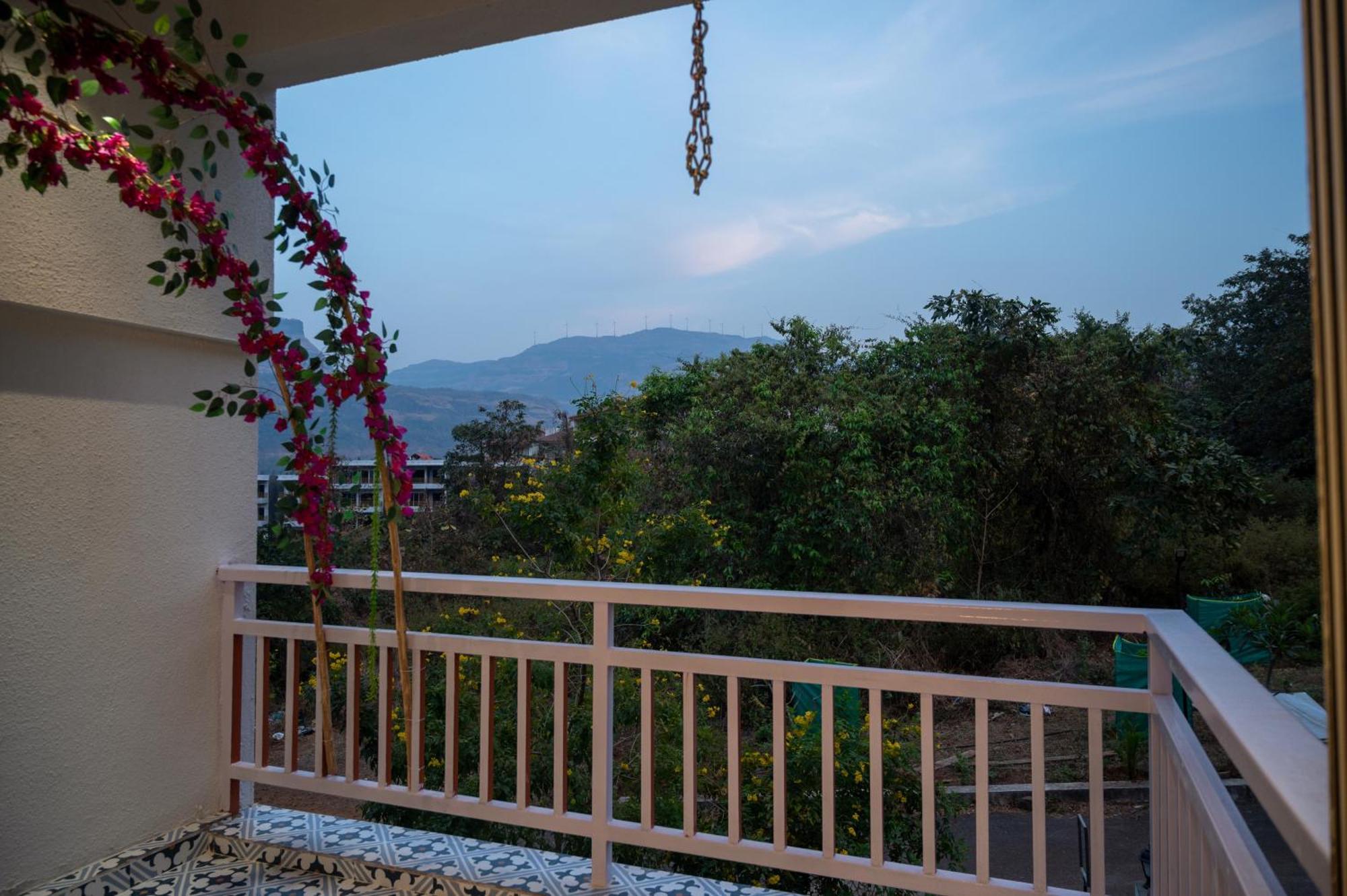 La Mira Casa Karjat Exterior foto