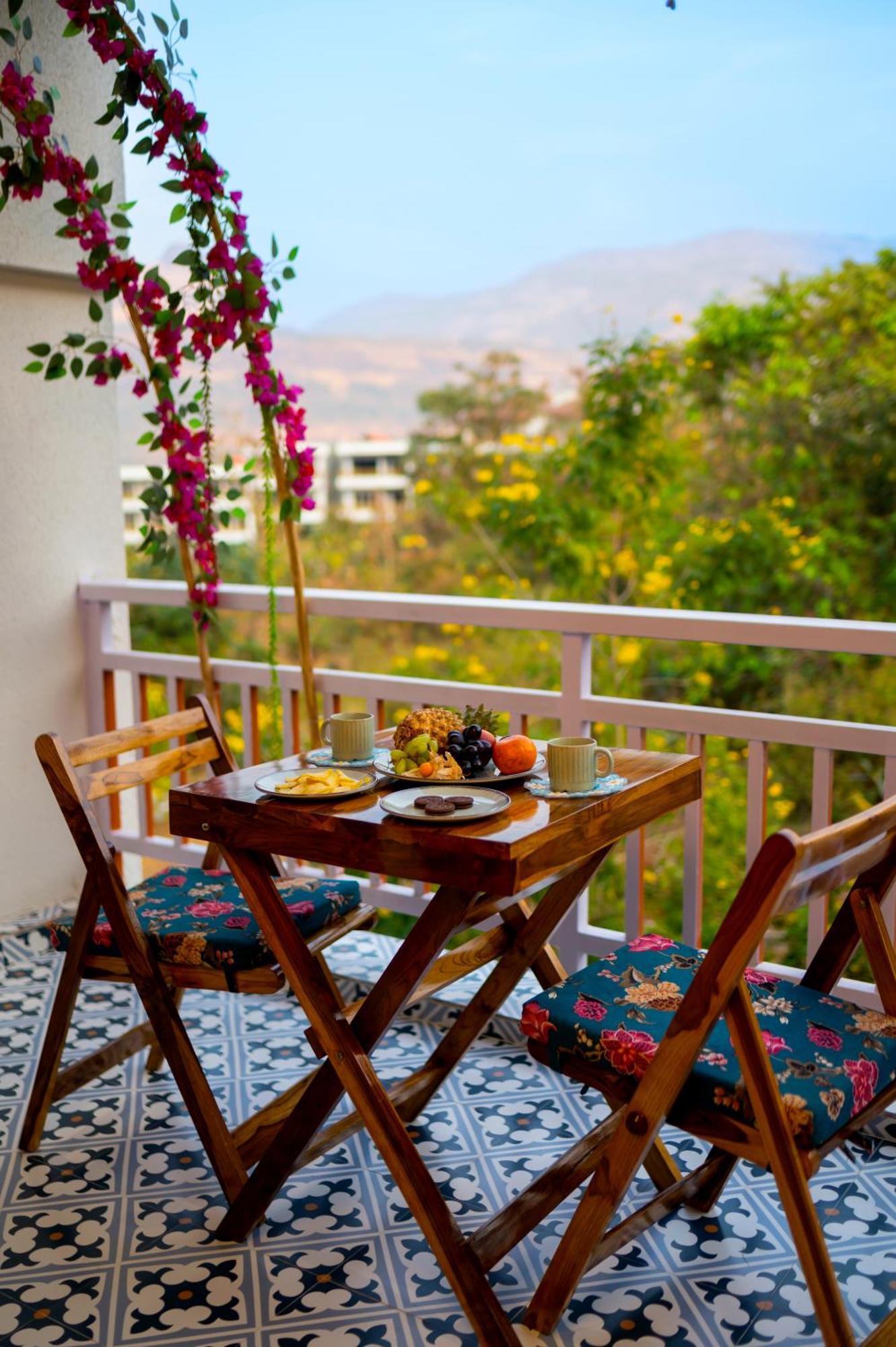 La Mira Casa Karjat Exterior foto